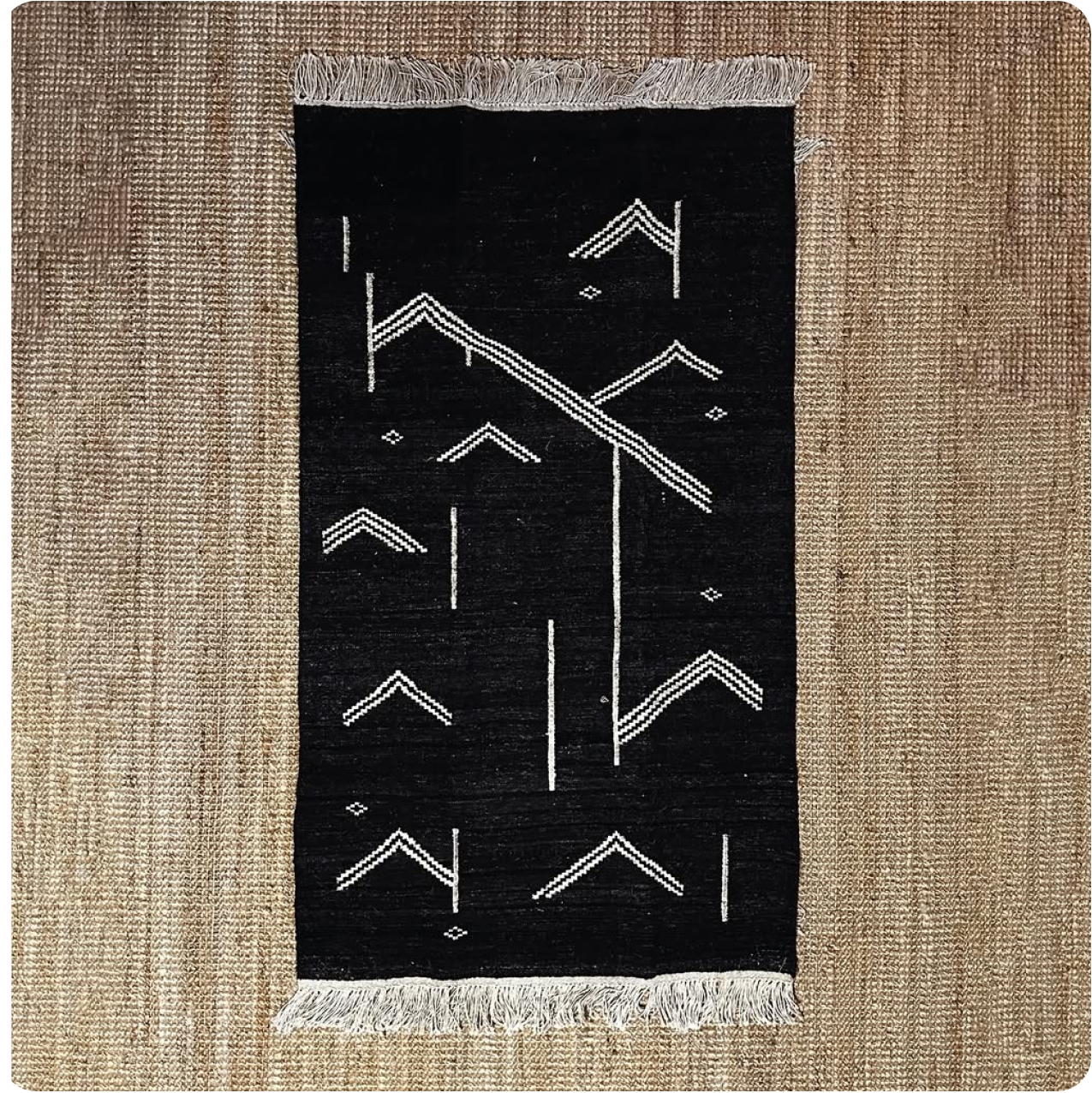 Frame 2610381